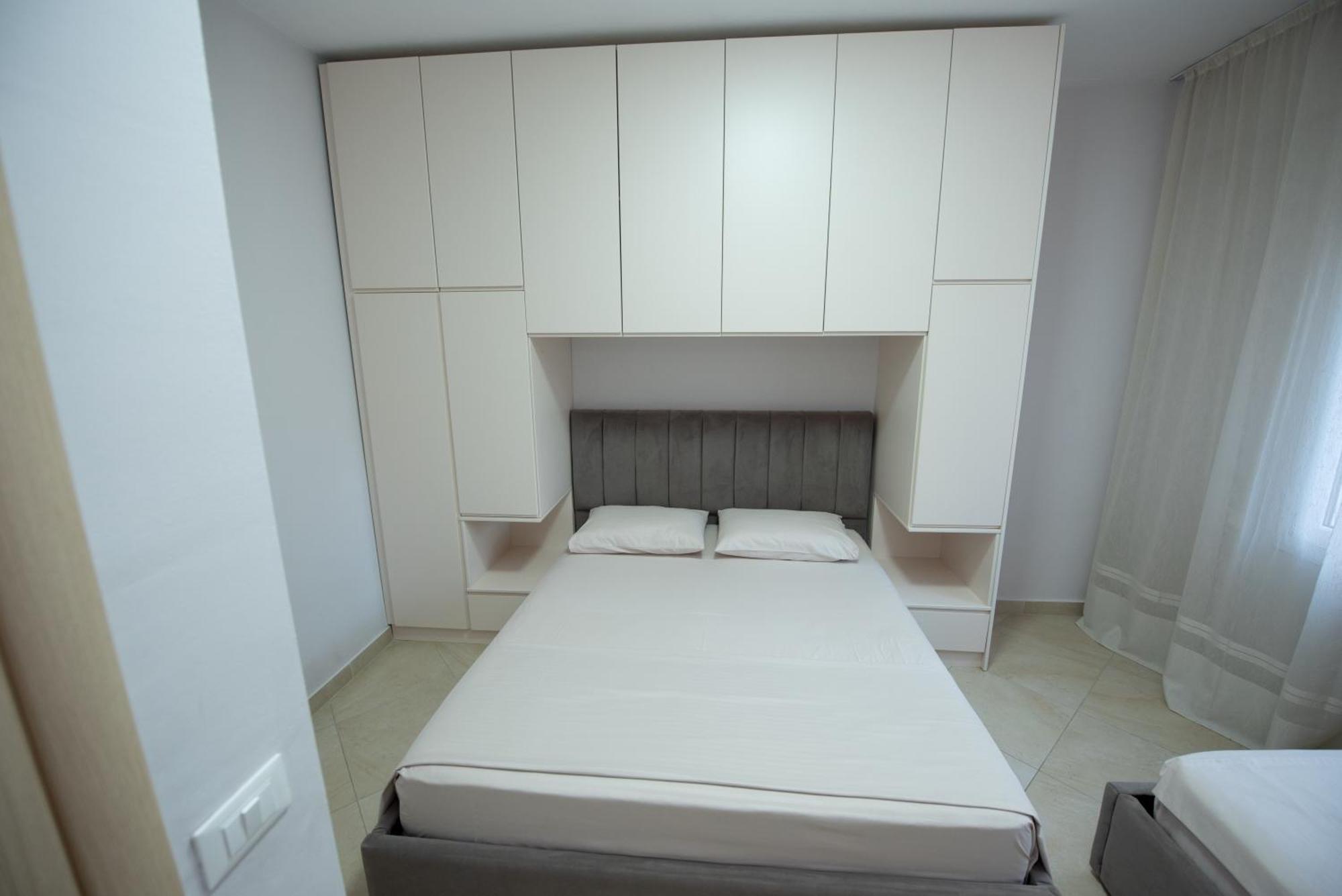 Riviera Apartment Vlora Extérieur photo