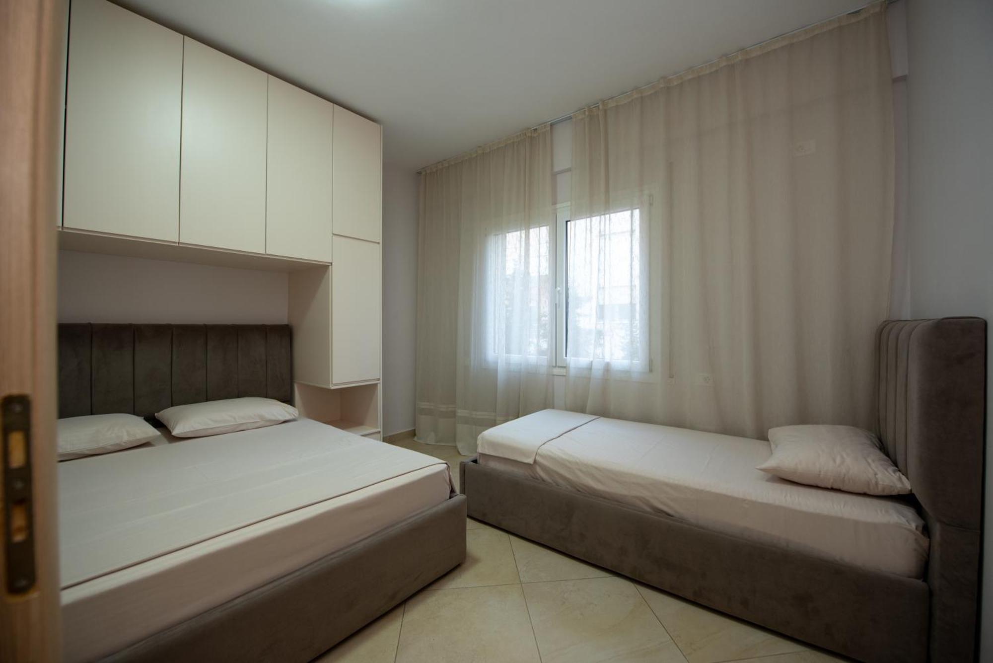 Riviera Apartment Vlora Extérieur photo